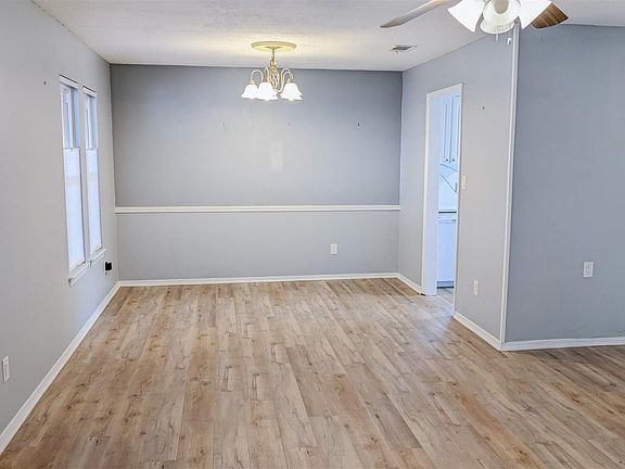 4th image of 7364 Baywoods Ln