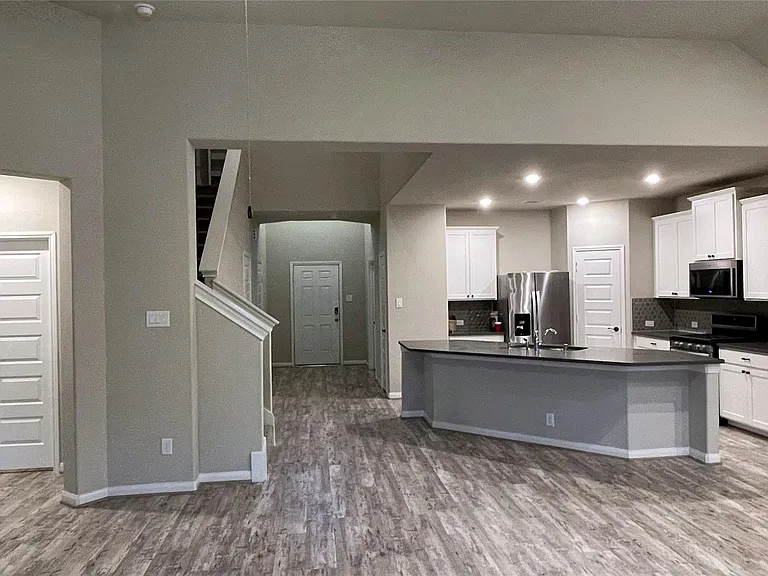 5802 Golden Peak Ln — Photo 11