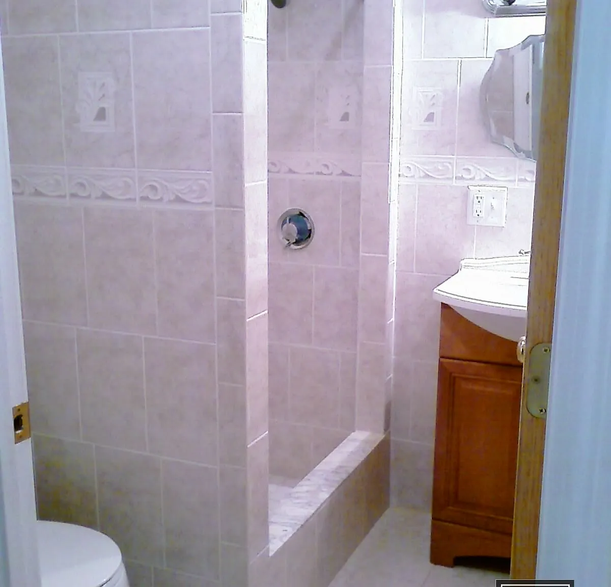 4 bed, 2.0 bath, 1200 sqft, $5,400 — Photo 4