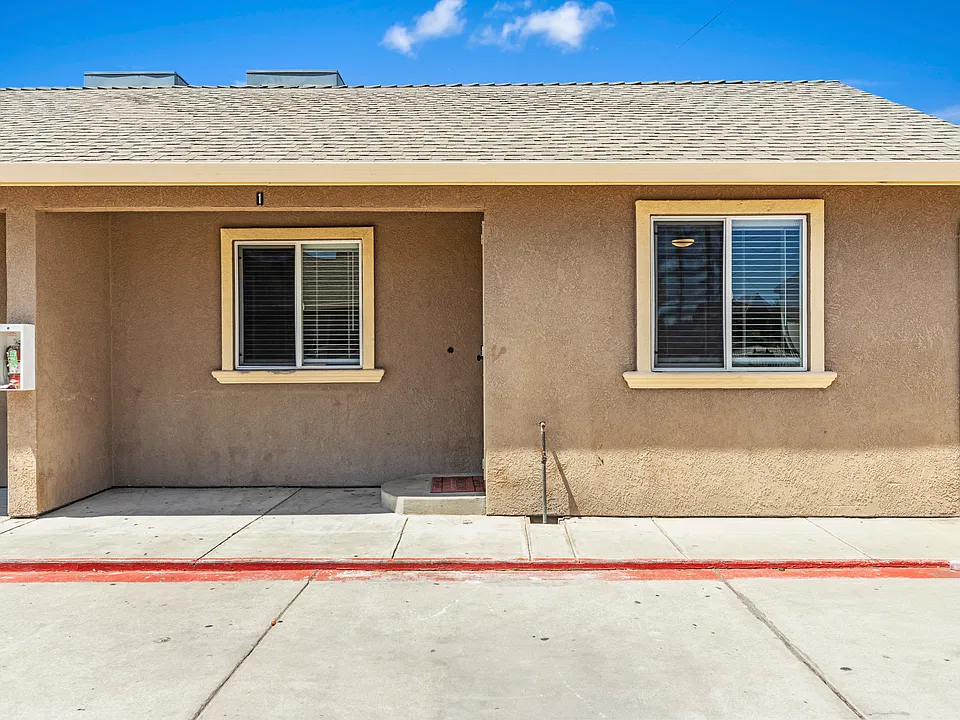 125 S 6th Ave #3