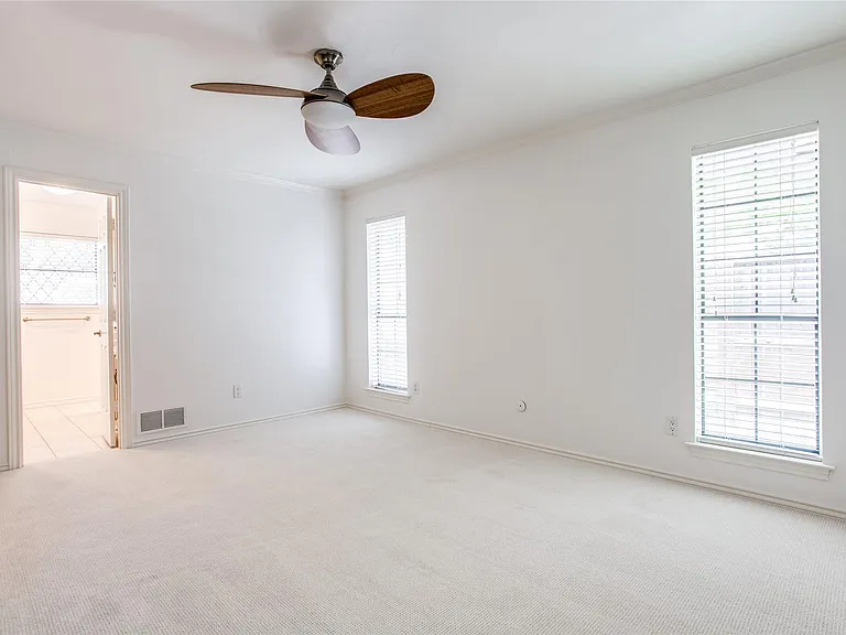 6926 Northwood Rd — Photo 25