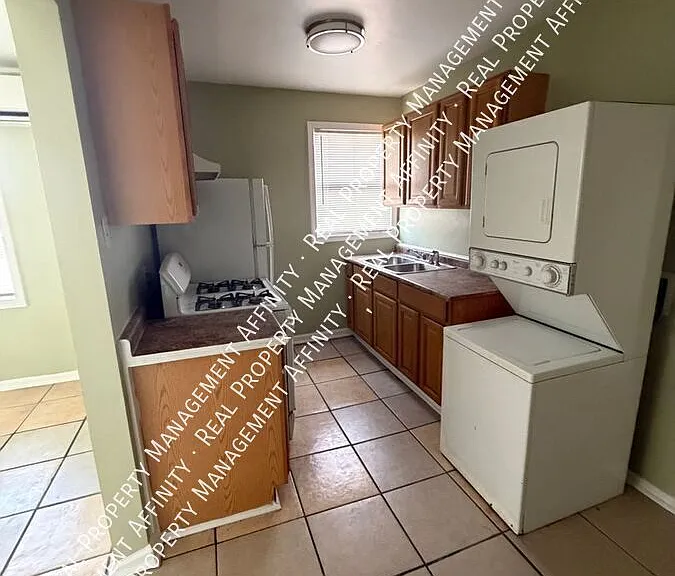 639 Mississippi Blvd #1 — Photo 6
