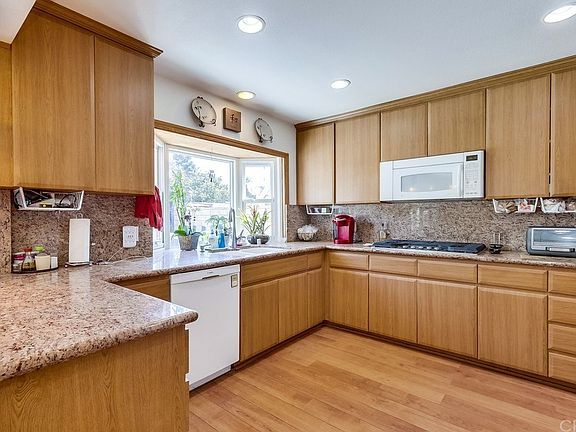 4th image of 17974 Santa Mariana St