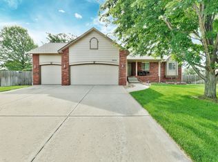 2654 N Shefford Ct, Wichita, KS 67205