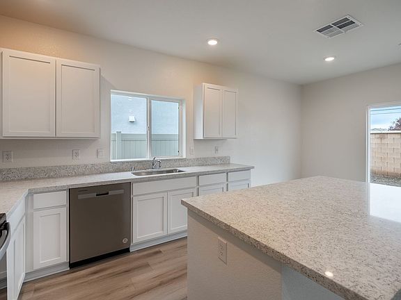 5th image of 7677 Forestdale Way