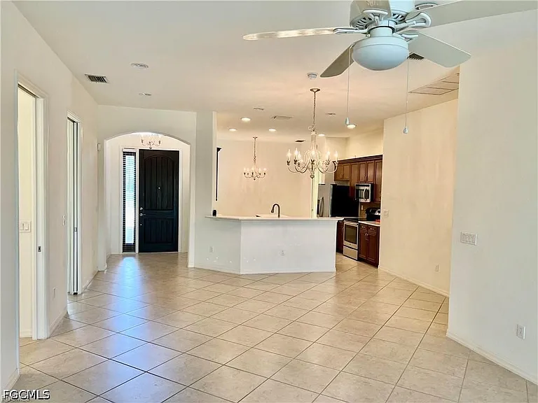 11108 Esteban Dr — Photo 4