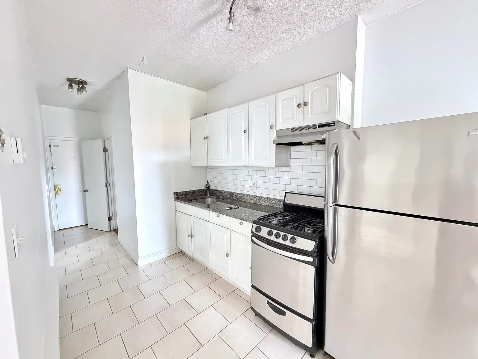 1 bed, 600 sqft, $2,150 — Photo 1