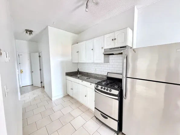 853 Harrison Ave APT 4, Boston, MA 02118