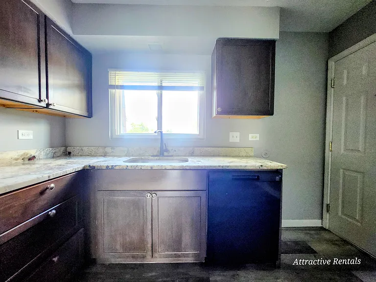 21907 Jeffrey Ave #A3 — Photo 4