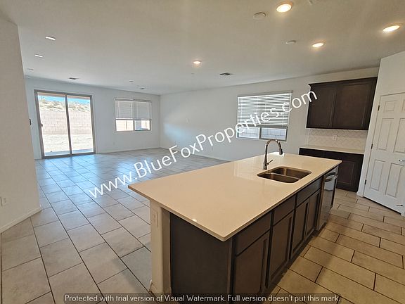 3rd image of 3112 N Dasylirion Dr