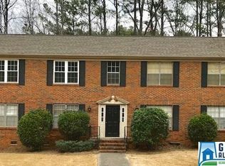 2115 Montreat Way APT B, Vestavia Hills, AL 35216