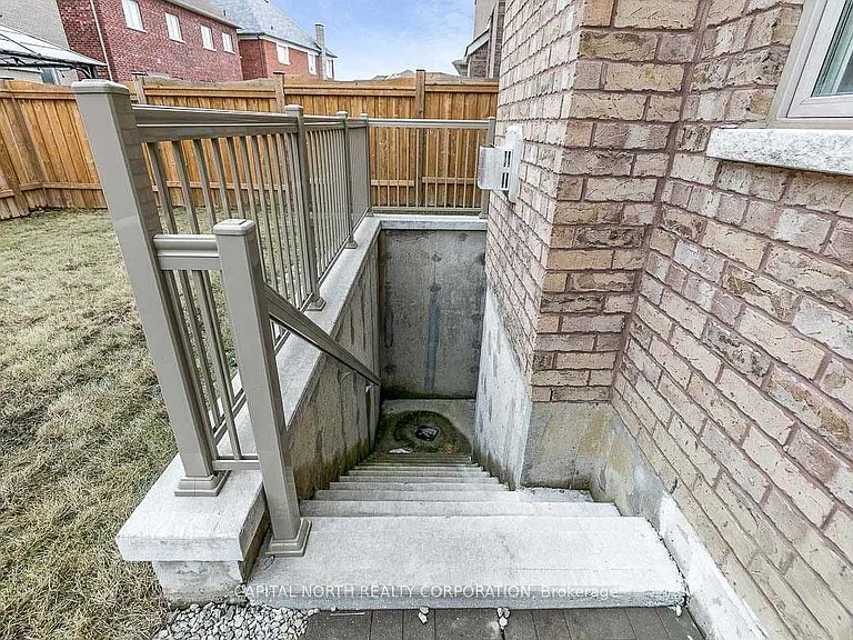 6 Nadmarc St — Photo 26