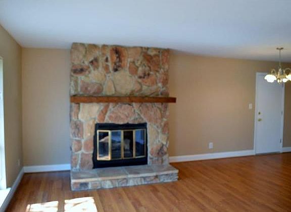 5th image of 3035 Copenhagen Dr