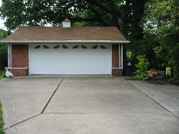 4th image of 1006 Woodbourne