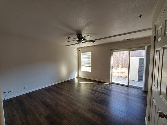 2nd image of 2372 Glendale Ln