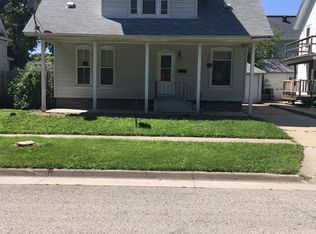 308 3rd St SE, Waverly, IA 50677