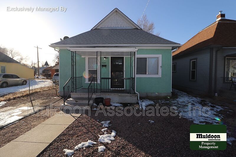 1st image of 1037 Pine St