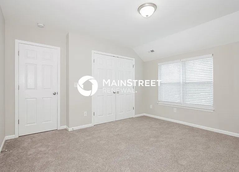 3718 Bullard St — Photo 11