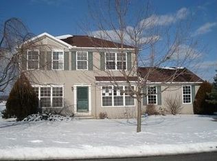4120 Maria Ln, Bethlehem, PA 18017