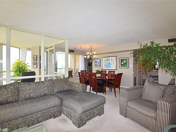 4th image of 55 Kingsbridge Garden Cir #2210