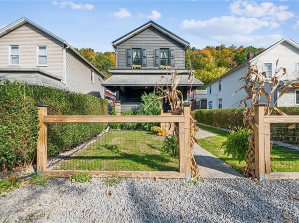 1290 Jefferson St, Vandergrift, PA 15690