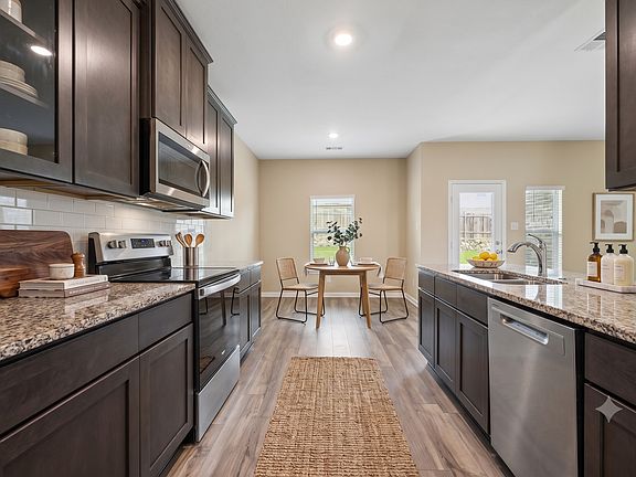 4th image of 274 Moonstone Way