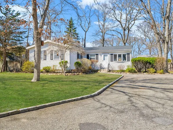 7 Williams Street, Centereach, NY 11720