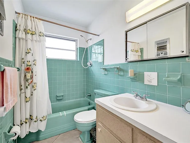 2317 Garfield St #3 — Photo 19