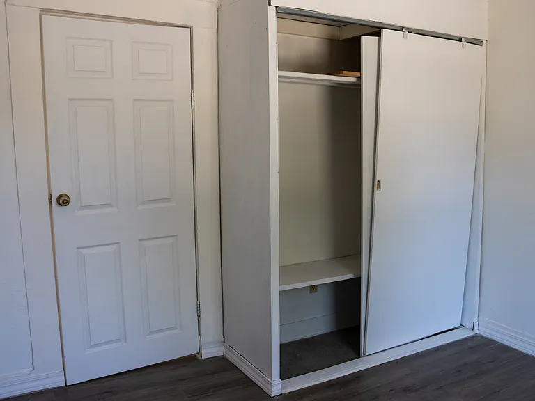 1603 W Laurel — Photo 16