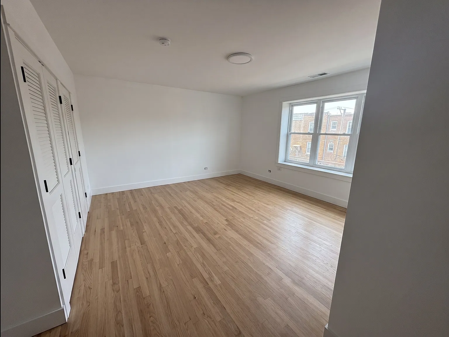 1 bed, 700 sqft, $2,295 — Photo 3