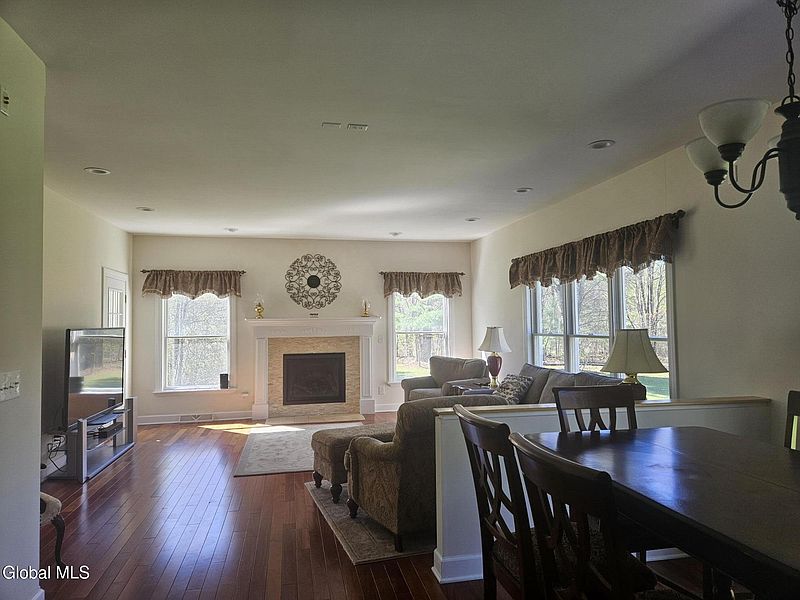 2nd image of 33 Fruitwood Drive