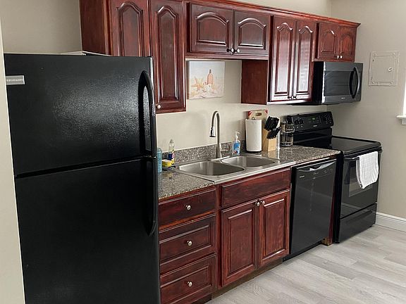 2nd image of 139 McDonnell Ave #16673584