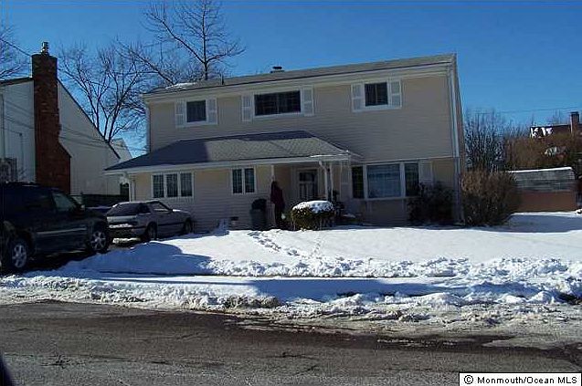 2nd image of 841 Chamberlain Ave