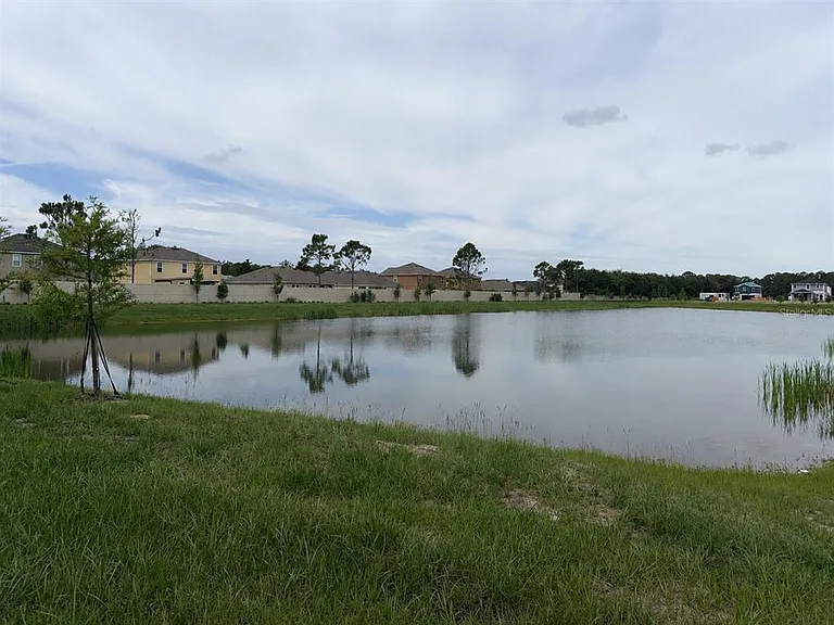 2717 Raindrop Run St — Photo 4