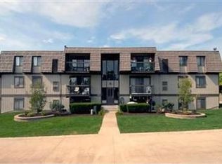 9831 Sunrise Blvd UNIT P36, North Royalton, OH