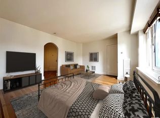 69 Harney Rd APT 2B, Scarsdale, NY 10583