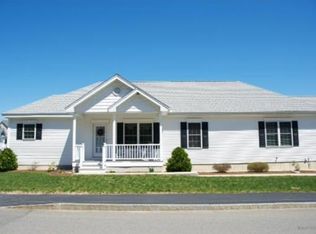 7 Nevins Dr, Londonderry, NH 03053