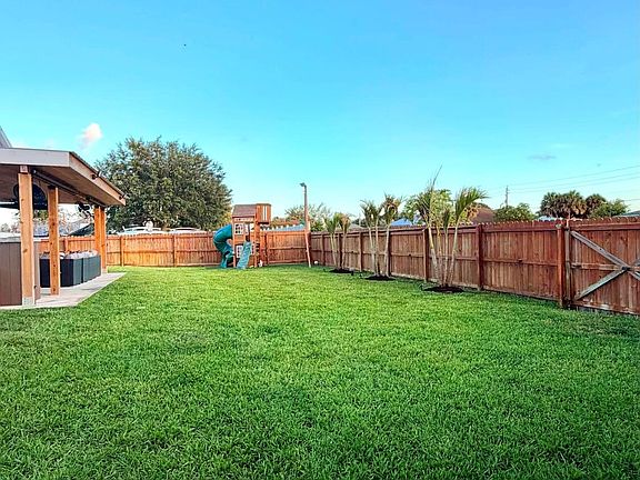 5th image of 2456 SW Monterrey Lane