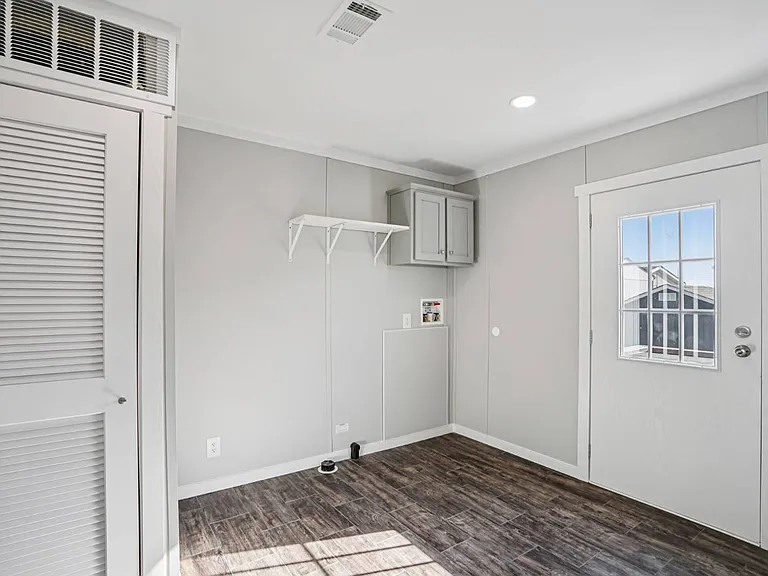1621 American Dr — Photo 17
