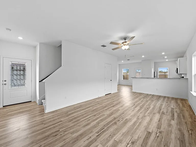 14408 Wahlbergs Way — Photo 3