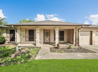 201 Morningside Dr, League City, TX 77573