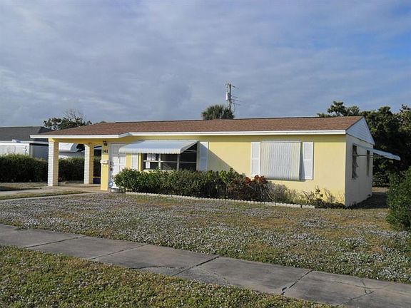 3rd image of 141 Bayberry Dr