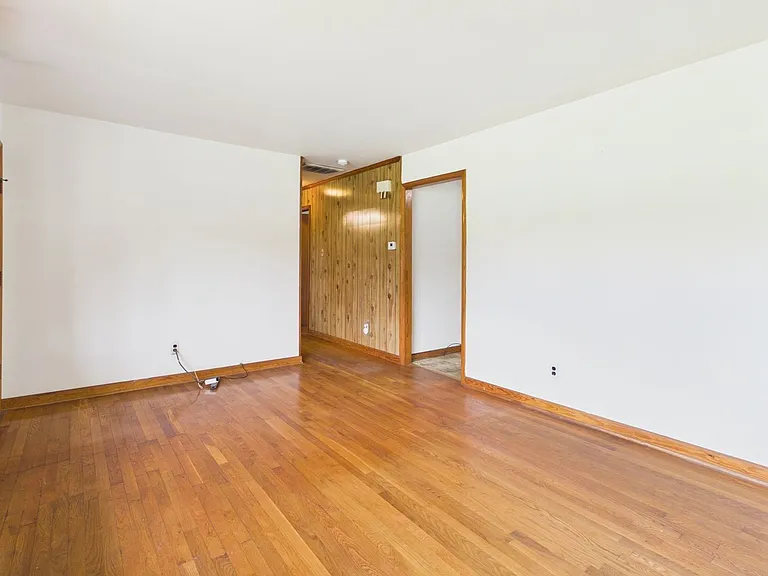 11625 Reedy Branch Rd — Photo 9