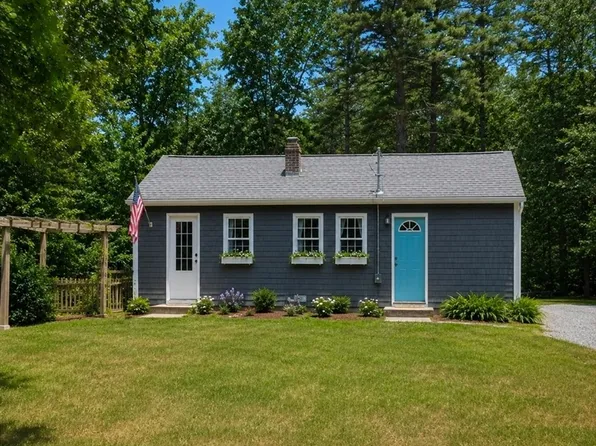 10-10 Wood Rd #A, Acushnet, MA 02743