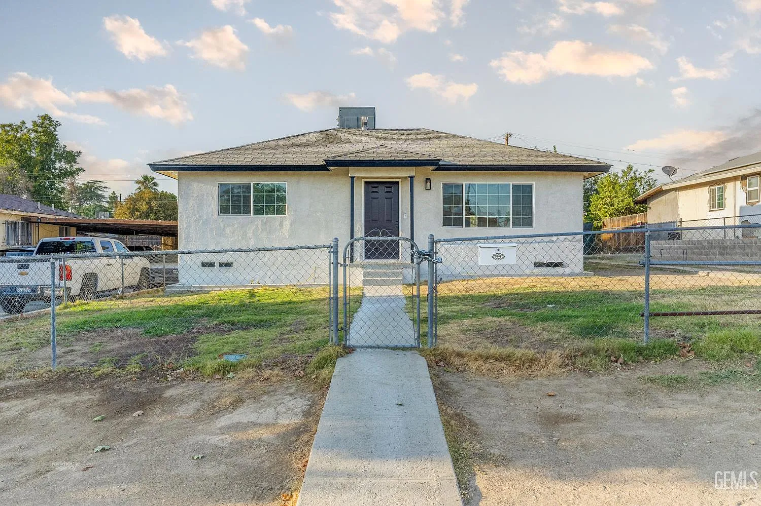 1218 Water St photo 1