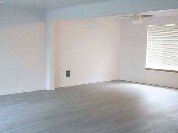 5th image of 13510 NE 72nd St