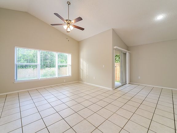 4th image of 1802 Meadow Pond Way