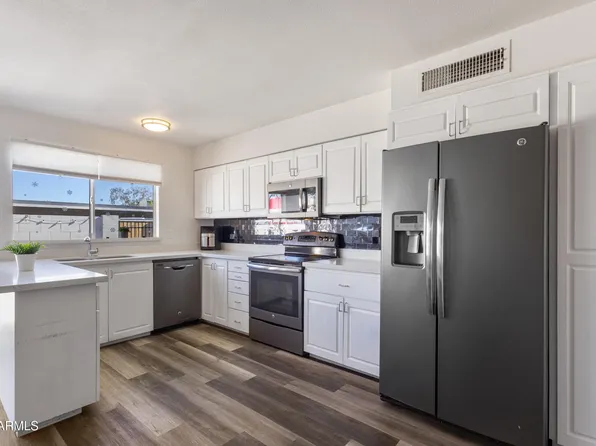 2338 W CARSON Drive, Tempe, AZ 85282