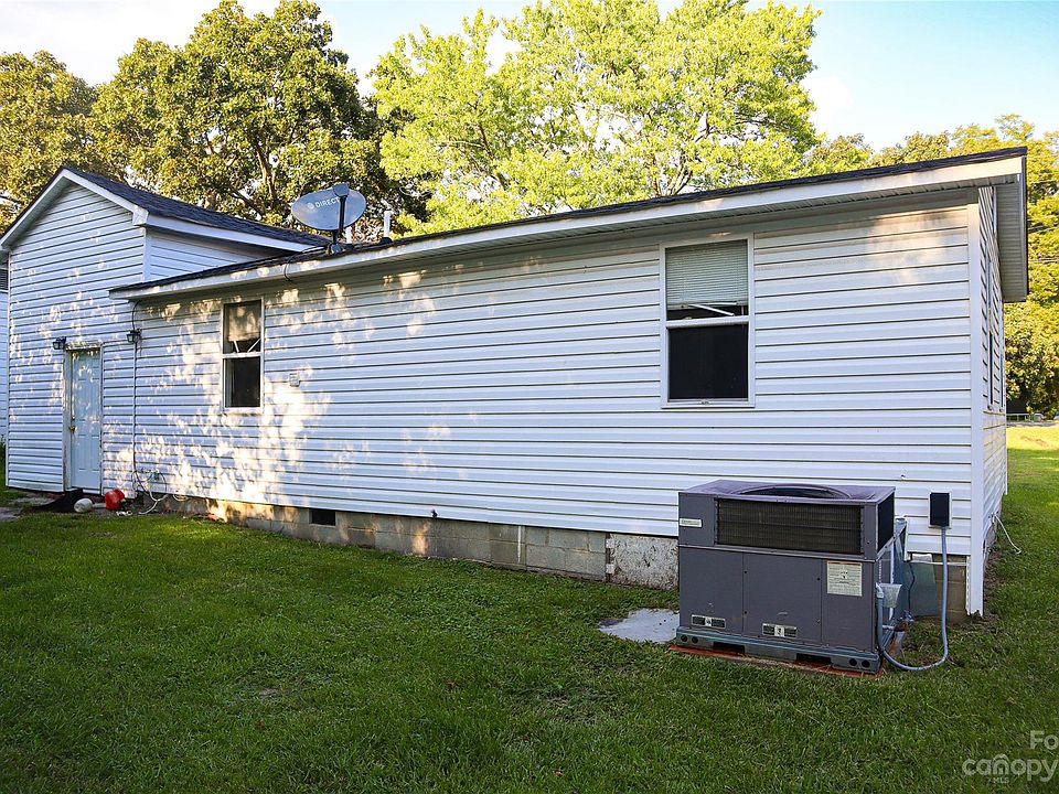 2nd image of 482 Porter Rd