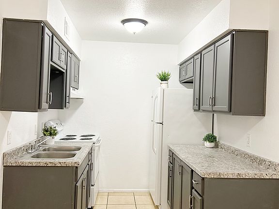 4th image of 240 S Doran APT 3